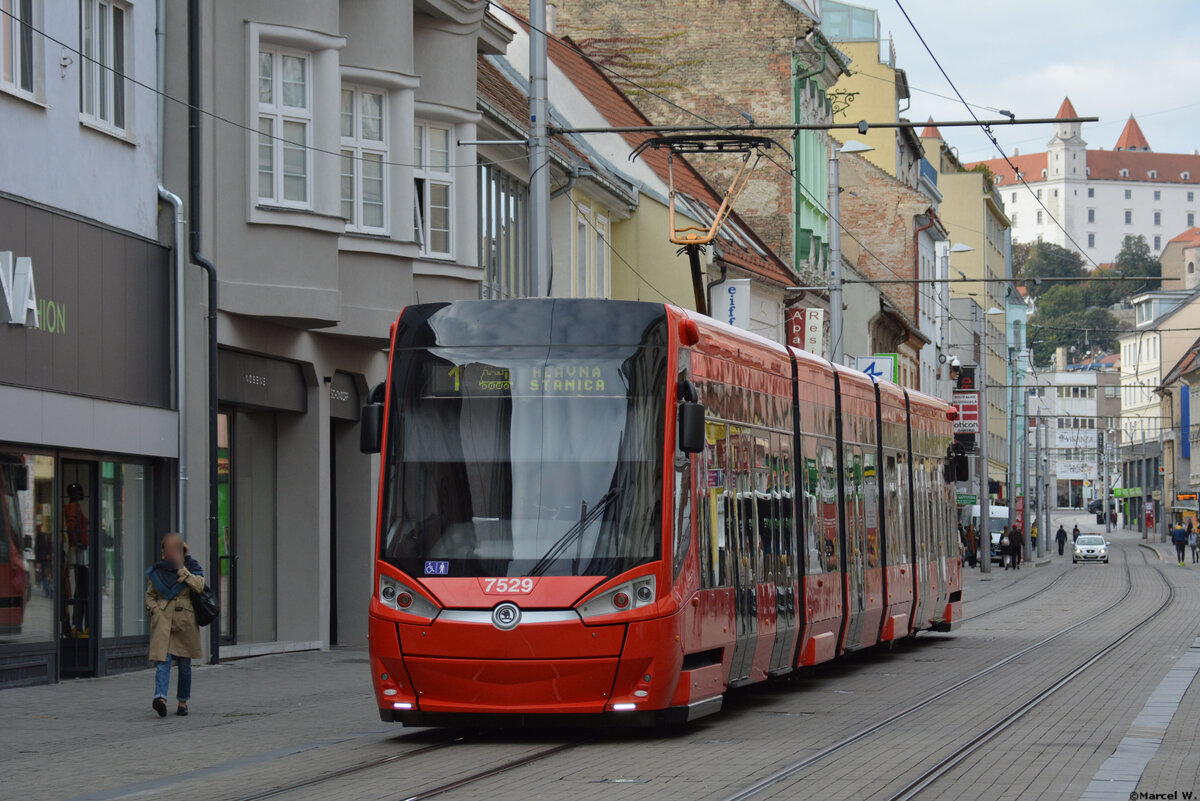 04.10.2019 | Slowakei - Bratislava | Straßenbahntyp Škoda 30 T  7529  |