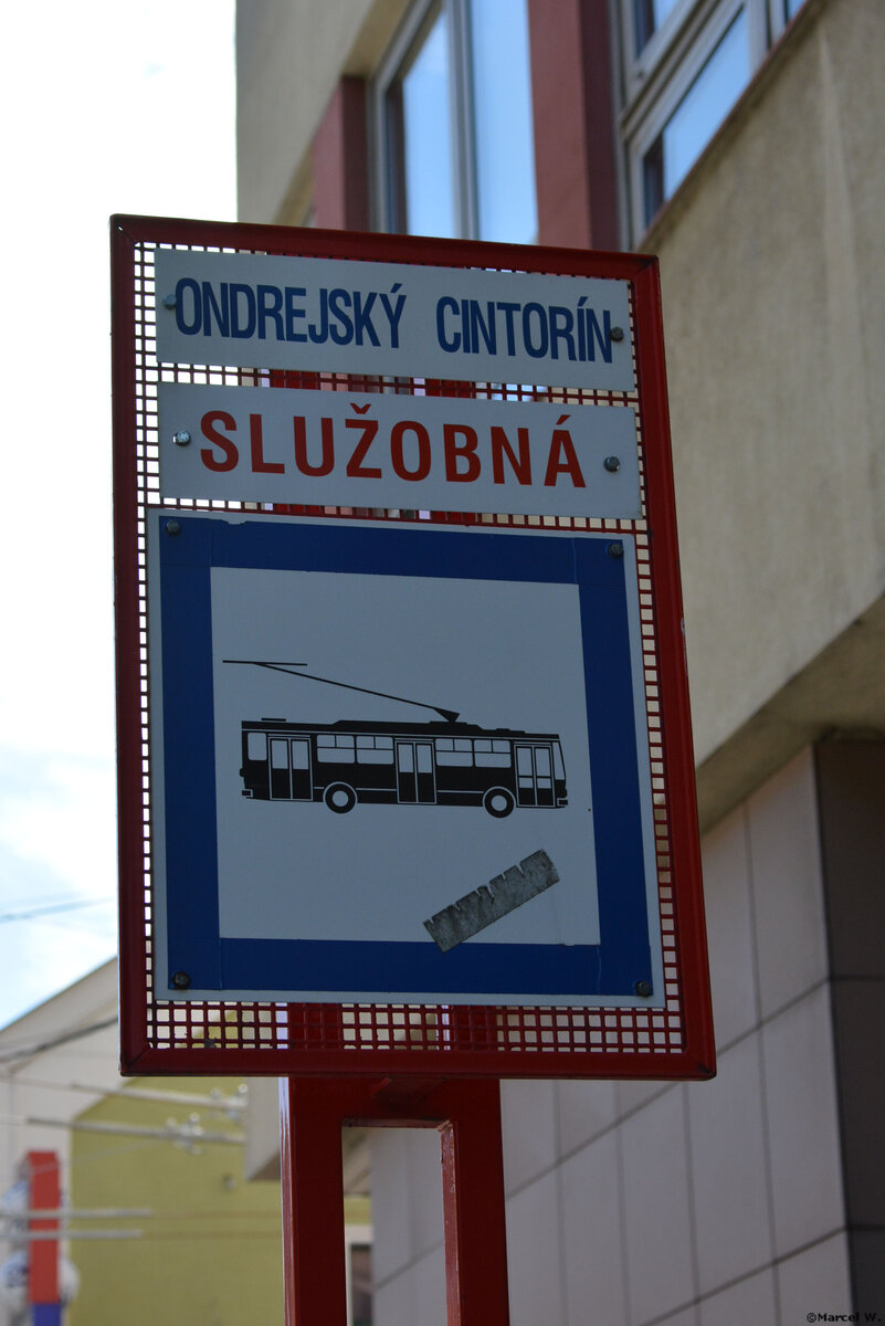04.10.2019 | Slowakei - Bratislava | Bushaltestelle, Bratislava Ondrejsky cintorin |