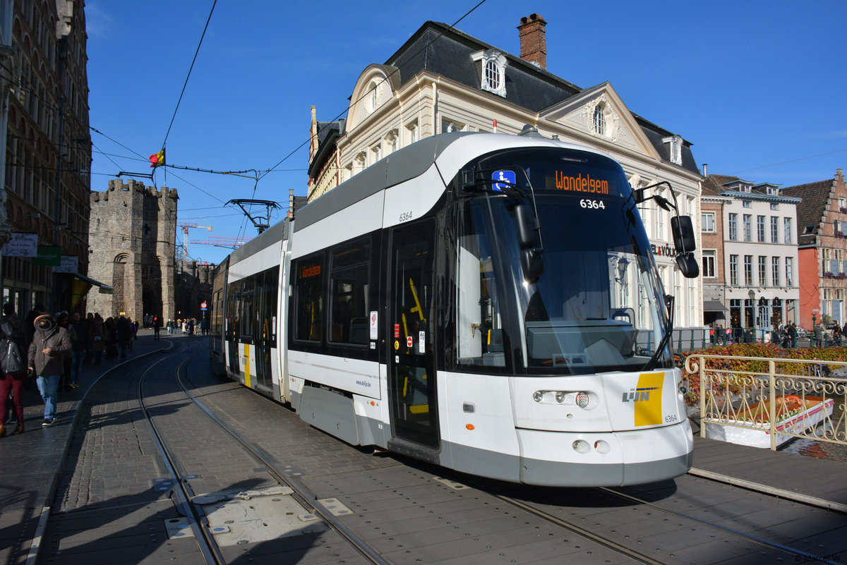 28.10.2018 | Belgien - Gent | Straßenbahn Flexity II  6364  | 