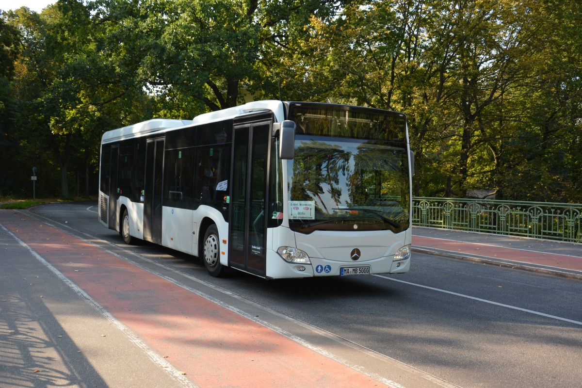 Am 05.09.2014 fhrt MA-MB 5000 (Mercedes Benz O530 C2 Low Entry) auf S1 SEV zum Bahnhof Wannsee. 