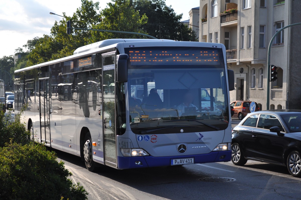 Am 15.08.2013 fährt P-AV 411 auf der Linie 604 nach Falkensee. Aufgenommen wurde ein Mercedes Benz Citaro Facelift Ü / Potsdam Hauptbahnhof. 