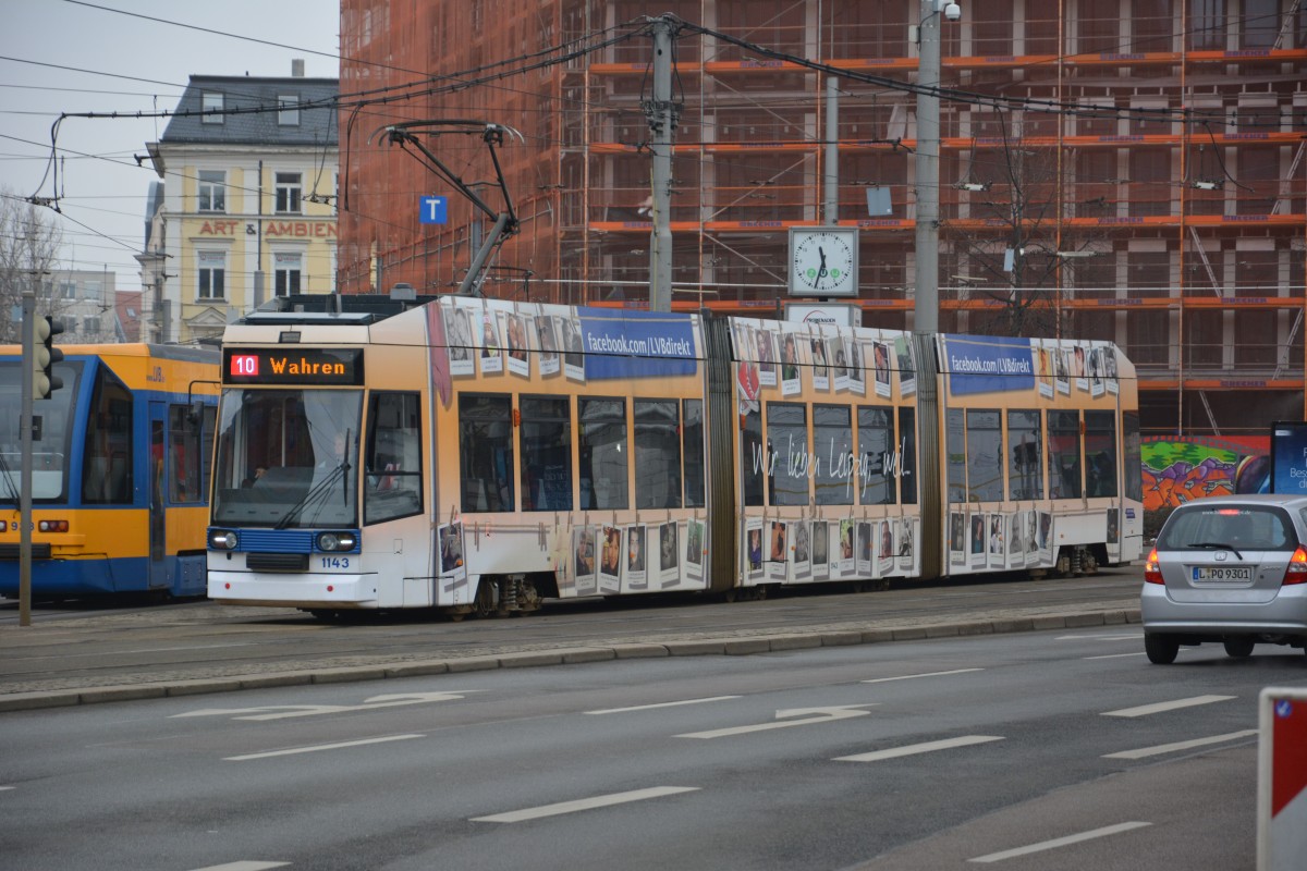 Am 18.02.2015 wurde diese Niederflurstraßenbahn  1143  auf der Linie 10 nach Wahren gesichtet. Aufgenommen am Hauptbahnhof in Leipzig. 