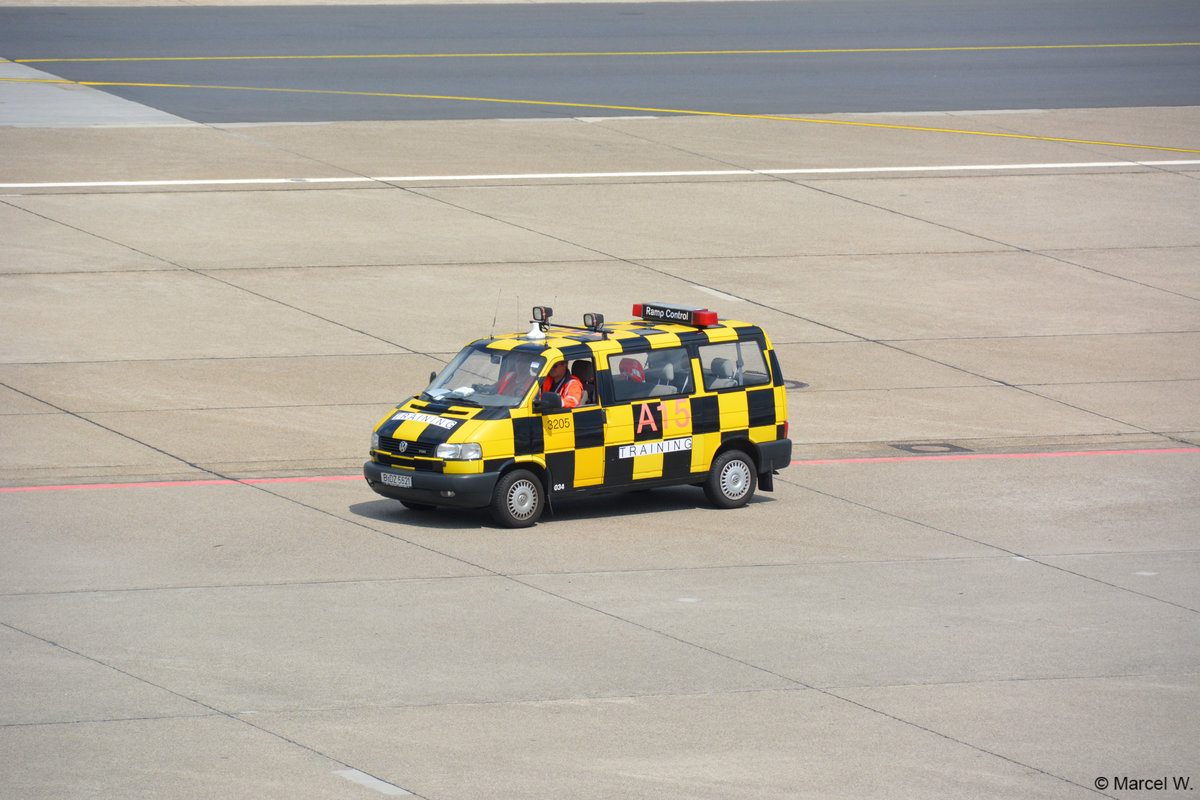 B-DZ 5621 ist am 15.07.2017 unterwegs am Flughafen Tegel. 