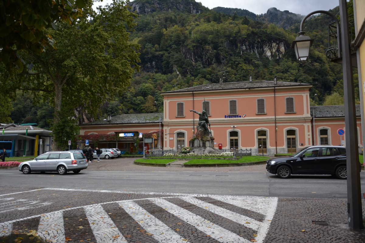 Bahnhof Chiavenna in Italien. Aufgenommen am 15.10.2015.
