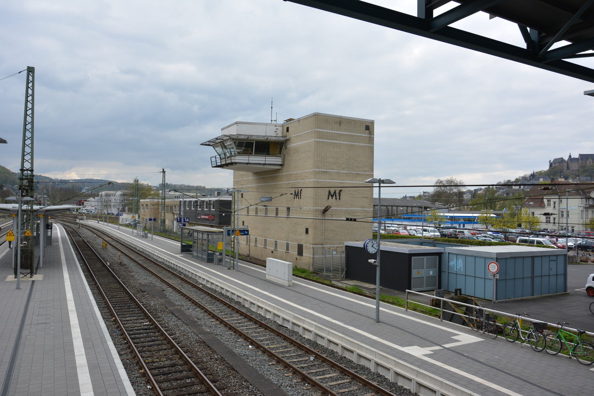 Bahnhof Marburg Hauptbahnhof. Aufgenommen am 19.04.2016.