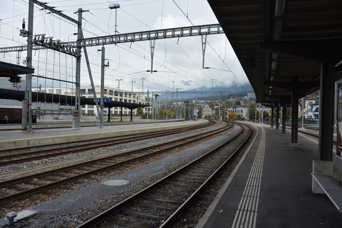 Blick auf die Gleise vom Bahnhof Chur. Aufgenommen am 16.10.2015.