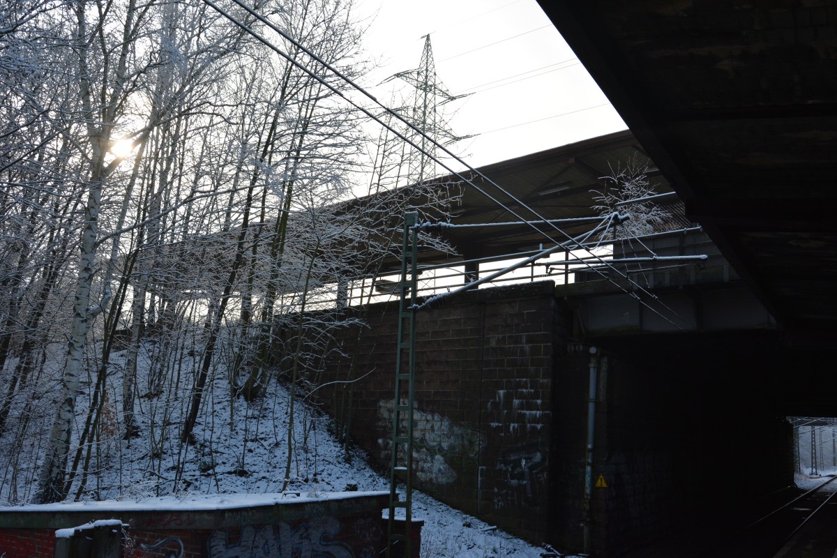 Blick zu den oberen Teil vom Bahnhof Pirschheide. Aufgenommen am 31.01.2015.