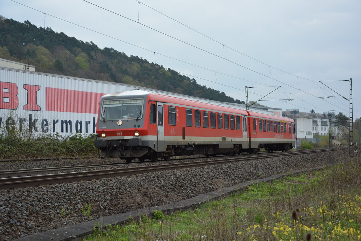 Dieser Zug fährt am 19.04.2016 als RB 23162 nach Bad Laasphe. Aufgenommen wurde ein Triebwagen der BR 628. 