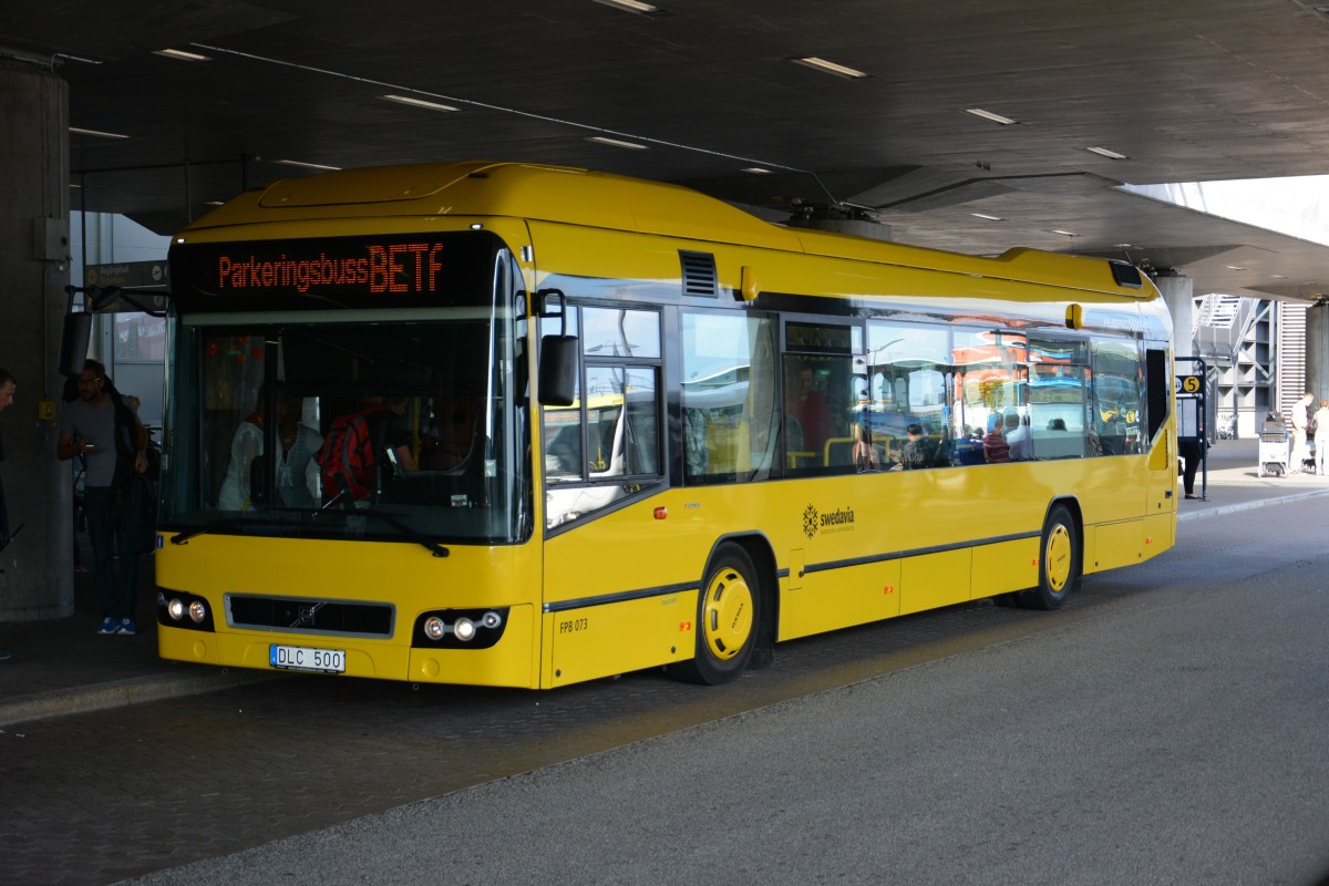 DLC 500 am Arlanda Flughafen Stockholm. Aufgenommen am 13.09.2014.