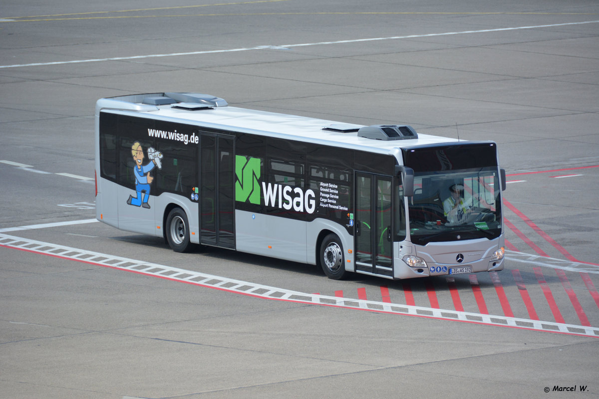 LDS-WS ist am 15.07.2017 unterwegs auf dem Flughafen Berlin Tegel (TXL). Aufgenommen wurde ein Mercedes Benz Citaro der zweiten Generation. 