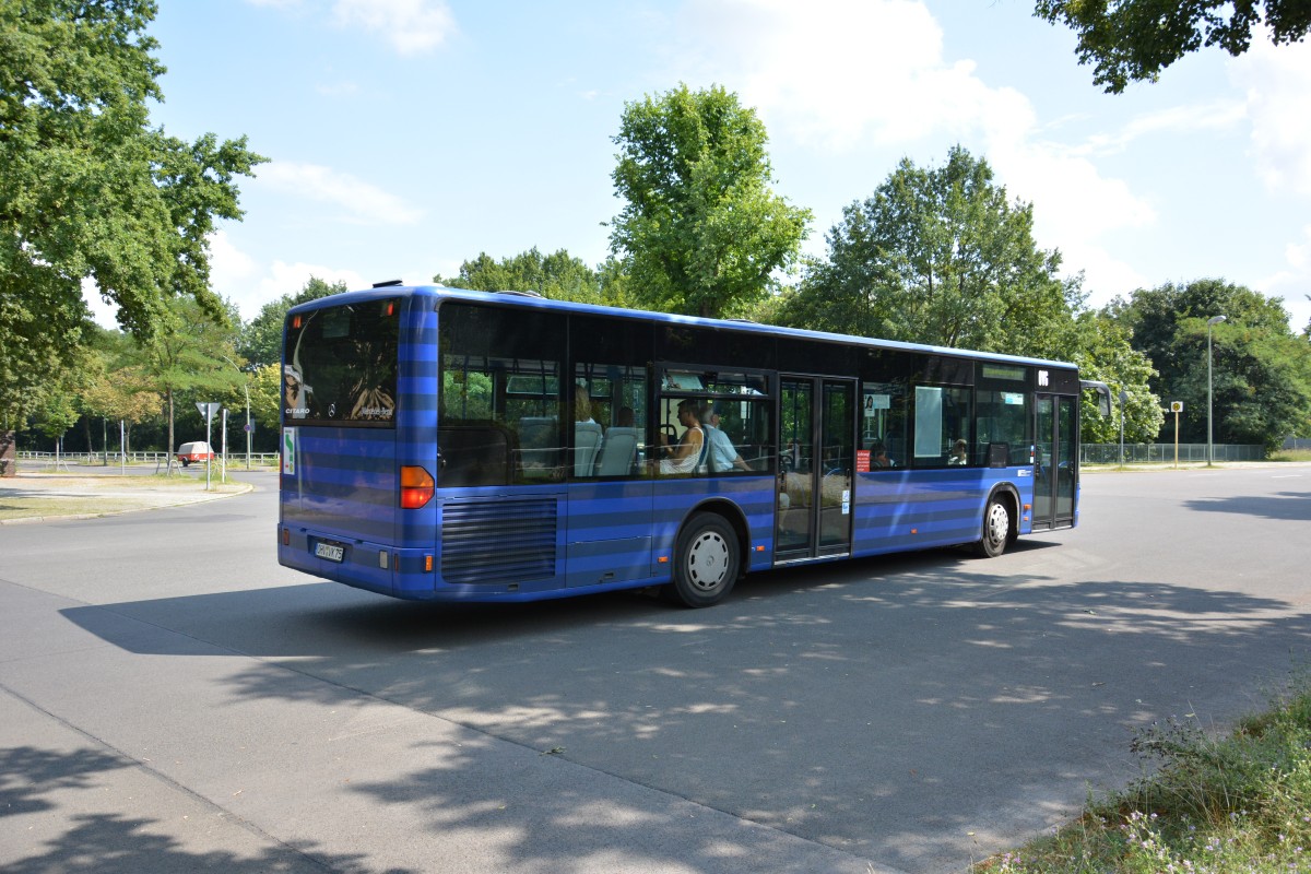 OHV-VK 75 fährt am 03.08.2014 für die S-Bahn Berlin Schienenersatzverkehr. Aufgenommen wurde ein Mercedes Benz Citaro.
