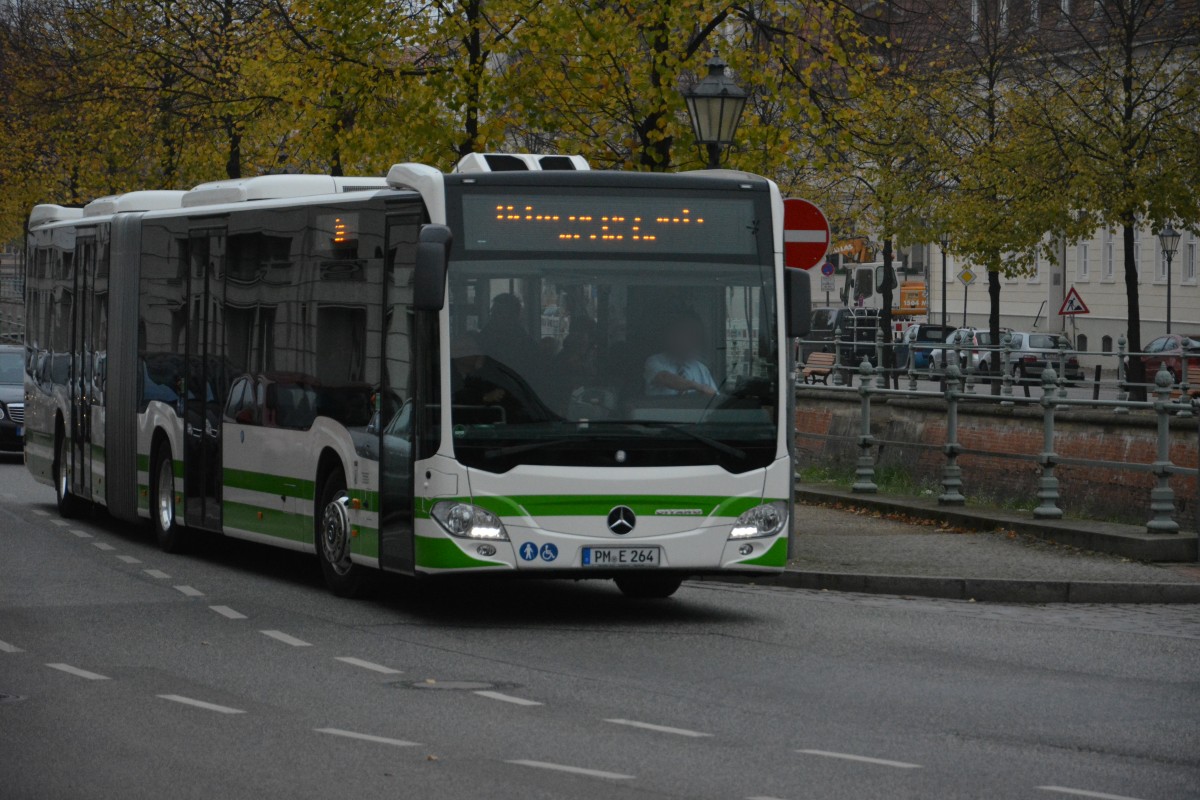 PM-E 264 (Mercedes Benz O530 Citaro 2 Ü) fährt am 25.10.2014 für die VIP Schienenersatzverkehr. Aufgenommen Platz der Einheit.