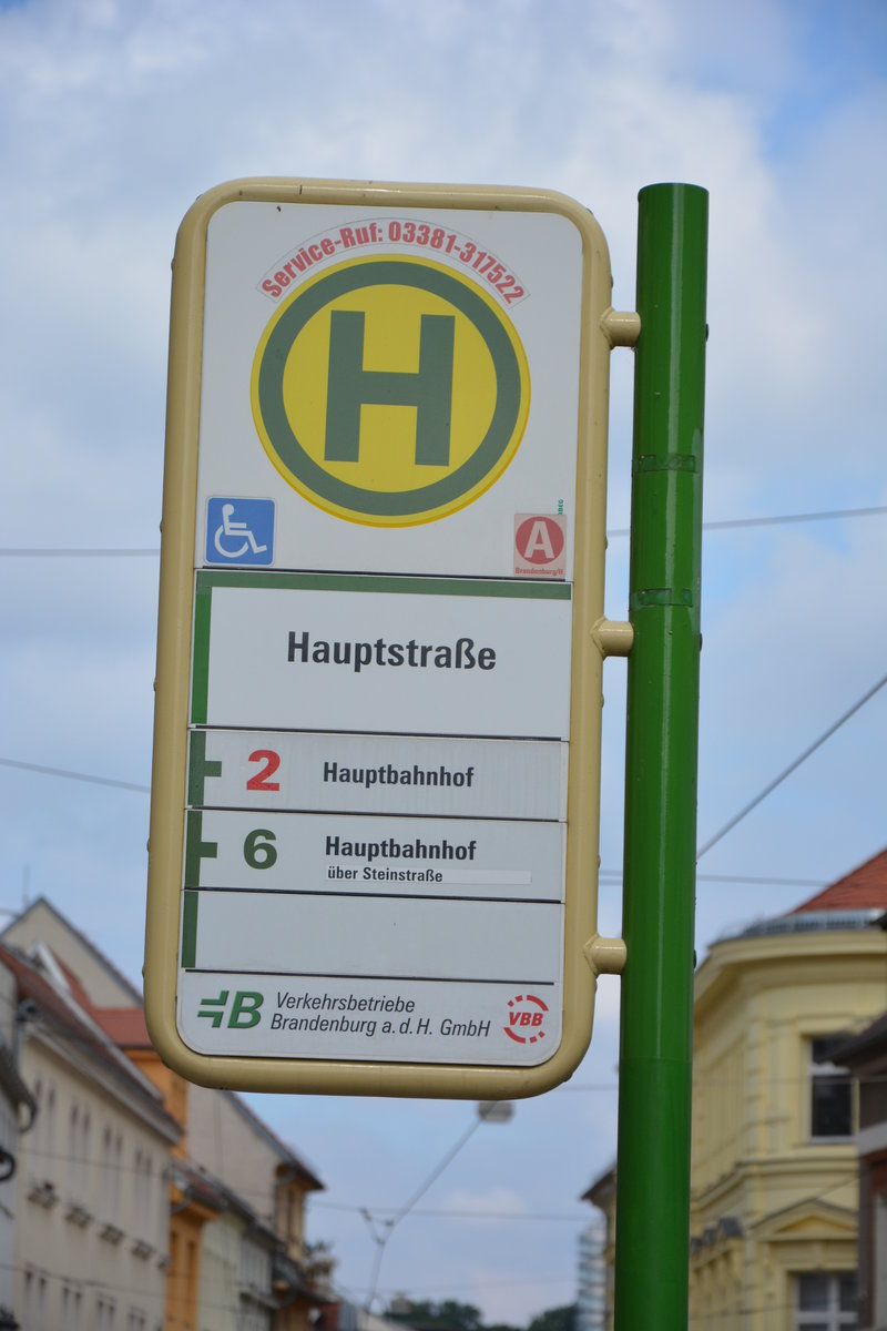 Straßenbahnhaltestelle, Brandenburg an der Havel - Hauptstraße. Aufgenommen am 26.06.2016.