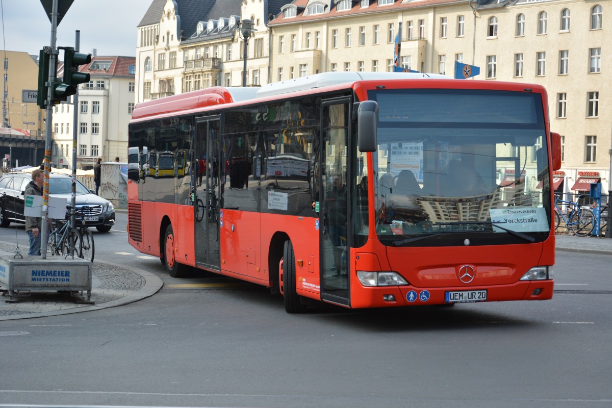 UEM-UR 20 (Mercedes Benz Citaro Facelift Low Entry) fährt am 13.03.2015 für die S-Bahn Berlin SEV zwischen Berlin Friedrichstraße und Berlin Yorckstraße. 