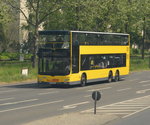 Am 14.05.2016 fährt B-V 3266 auf der Linie M37 nach Staaken Hahneberg. Aufgenommen wurde ein MAN Lion's City DD / Berlin Heerstraße/Magistratsweg.

