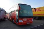 uecker-randow-bus/405799/uer-b-560-mercedes-benz-travego-steht UER-B 560 (Mercedes Benz Travego) steht am 27.12.2014 auf dem Rastplatz der A 115 (Avus).