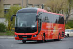 uecker-randow-bus/723857/13042019--berlin---schoeneberg- 13.04.2019 | Berlin - Schöneberg | unser roter bus | VG-B 64 | MAN Lion's Coach |
