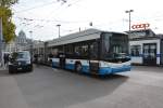 oberleitungsbus-o-bus/478435/dieser-hess-o-bus-mit-der-nummer Dieser Hess O-Bus mit der Nummer '75' fährt am 14.10.2015 auf der Linie 31 nach Schlieren Zentrum. Aufgenommen am Züricher HB.