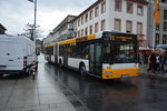 Am 04.12.2015 fährt MZ-SW 716 auf der Linie 70 durch die Innenstadt von Mainz. Aufgenommen wurde ein MAN Niederflurbus der 2. Generation.
