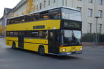  25 Jahre Linie 100  und deswegen sind einige Historische Busse unterwegs zwischen Berlin Zoologischer Garten und Berlin Alexanderplatz. Hier zu sehen ist ein MAN SD 202 DXX (B-Z 3575). Aufgenommen am Bahnhof Berlin Zoologischer Garten / Hertzallee / 31.10.2015.

