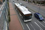 lions-city-cng-gelenkbus/534208/am-19042016-faehrt-gi-mb-1072-auf Am 19.04.2016 fährt GI-MB 1072 auf der Linie 1 durch Gießen. Aufgenommen wurde ein MAN Lion's City G CNG / Gießen Innenstadt.
