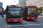 lions-city-cng-solobus/373522/cro-152-cng-und-ehz-119 CRO 152 (CNG) und EHZ 119 (Hybrid) auf Betriebsfahrt und Linie 56. Aufgenommen am 10.09.2014 Stockholm.