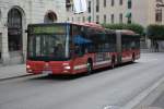lions-city-gelenkbus/377357/man-lions-city-xuy-583-faehrt MAN Lion's City (XUY 583) fährt am 13.09.2014 auf der Linie 758 nach Geneta. Aufgenommen in Södertälje.