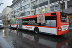 lions-city-gelenkbus/494979/am-04122015-faehrt-mz-sw-754-auf Am 04.12.2015 fährt MZ-SW 754 auf der Linie 55 durch die Innenstadt von Mainz. Aufgenommen wurde ein MAN Lion's City G.
