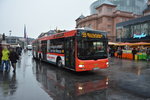 lions-city-gelenkbus/494987/am-04122015-faehrt-mz-sw-754-auf Am 04.12.2015 fährt MZ-SW 754 auf der Linie 55 durch die Innenstadt von Mainz. Aufgenommen wurde ein MAN Lion's City G.
