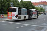Am 17.07.2016 fährt B-HA 727 auf der Linie A05 zum Erlebnishof Elstal (Erdbeerhof). Aufgenommen wurde ein Setra S 415 NF / U Theodor-Heuss-Platz.
