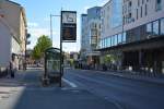 schweden-joenkoepings-laen/382568/bushaltestelle-oestra-centrum-von-joenkoeping-am Bushaltestelle Östra Centrum von Jönköping am 15.09.2014.