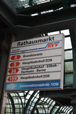 hamburg-hamburg/777840/08062019--hamburg--bushaltestelle-hamburg 08.06.2019 | Hamburg | Bushaltestelle, Hamburg Rathausmarkt | 