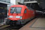 BR 182 (182 009) zeiht am 30.10.2014 ein RE 1 Richtung Frankfurt Oder. Aufgenommen am Bahnhof Berlin Alexanderplatz. 