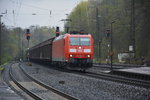 Am 17.04.2016 zieht diese BR 185 (185 188-0) einen Güterzug in Richtung Fulda. Aufgenommen bei der Durchfahrt Schlüchtern. 