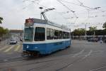 tram-2000/478186/diese-tram-2000-2075-faehrt-am Diese Tram 2000 '2075' fährt am 14.10.2015 auf der Linie 2 zum Farbhof. Aufgenommen in Zürich, Bürkliplatz.