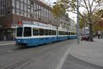 tram-2000/478189/diese-tram-2000-2066-faehrt-am Diese Tram 2000 '2066' fährt am 14.10.2015 auf der Linie 2 zum Farbhof. Aufgenommen in Zürich, Bellevue.