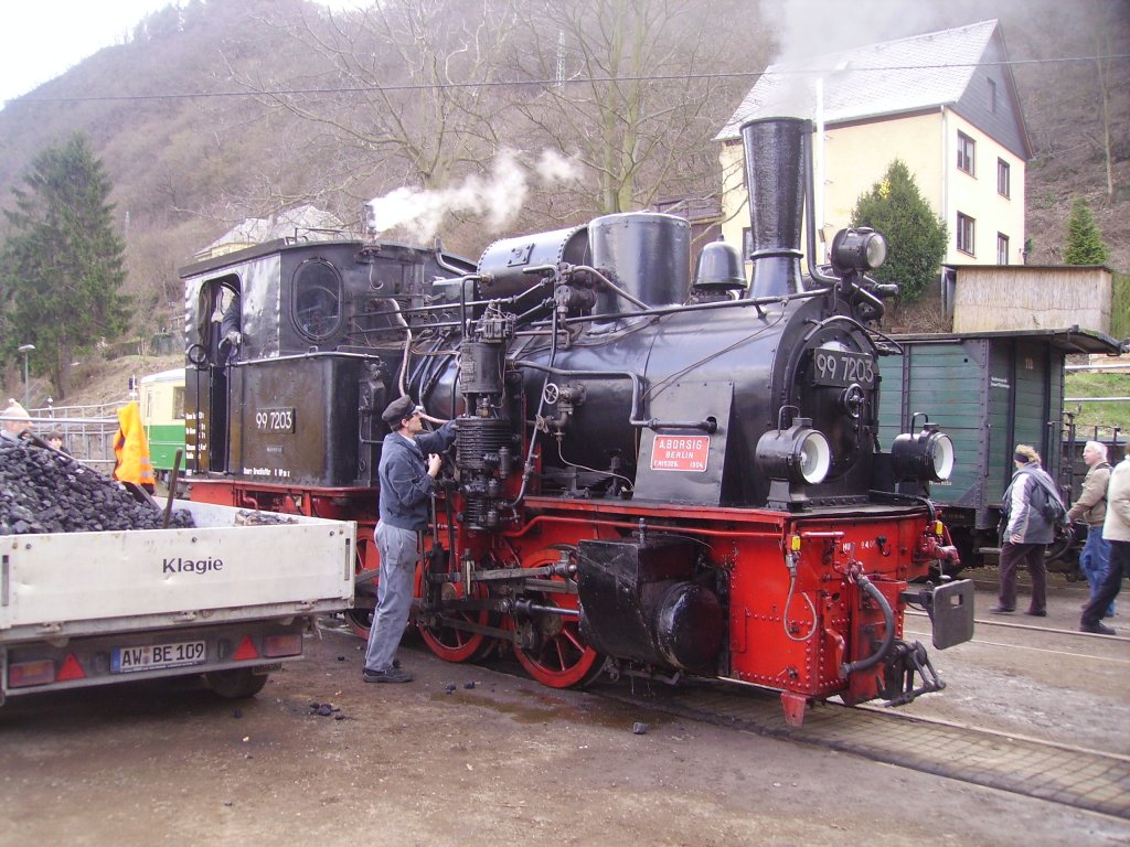 Br 99 beim Bekohlen auf der Brohltalbahn anlass war 175 Jahre Deutsche Eisenbahn