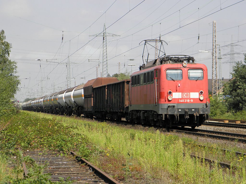 DB 140 218-9 in Ratingen Lintorf am 15.8.2011