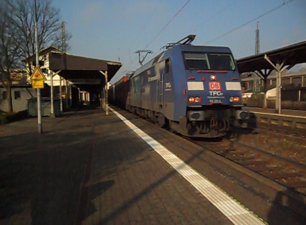 DB 152 136  Albatross Express in Beuel am 16.11.10