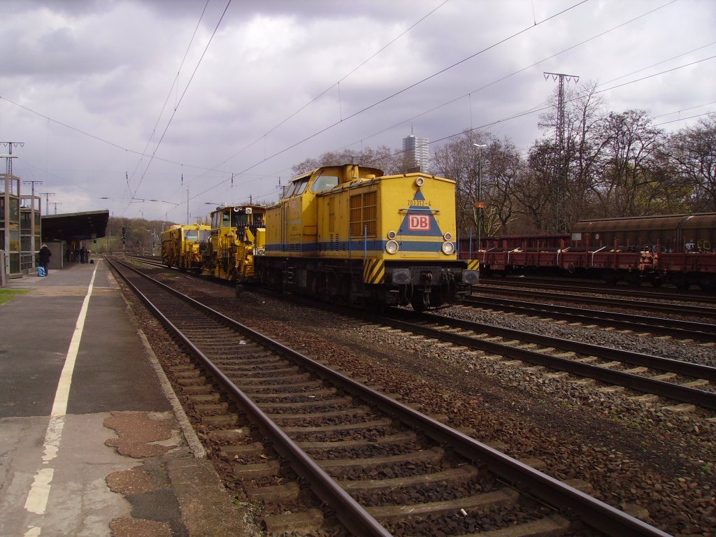 Eine Br 203 bei der durchfahrt durch K�ln west