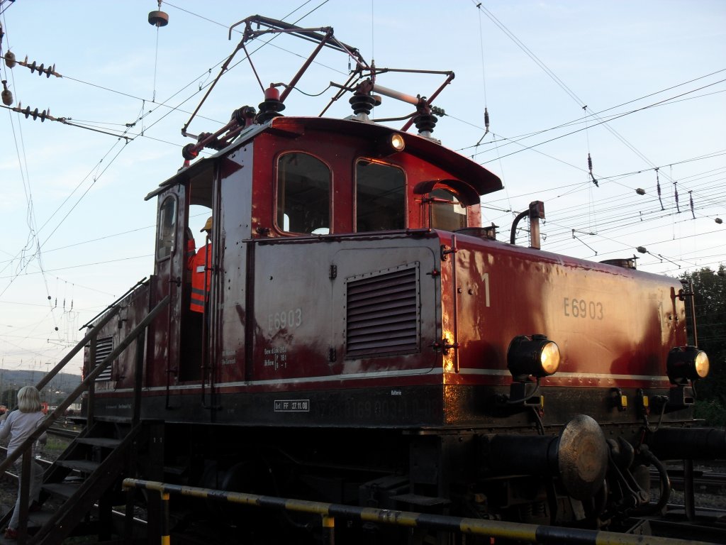 Eine E69 l�dt zur F�hrerstands mitfahrt ein am 4.9.10