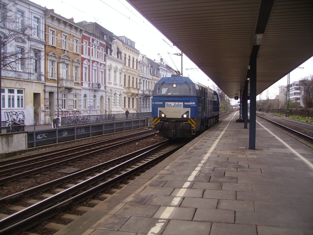 Eine Mak G2000 im Bonner Hbf 