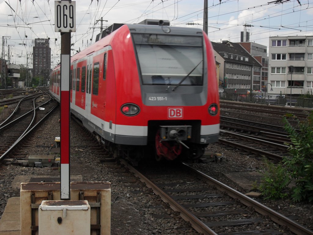 ET 423 im K�lner Hbf am 23.7.10
