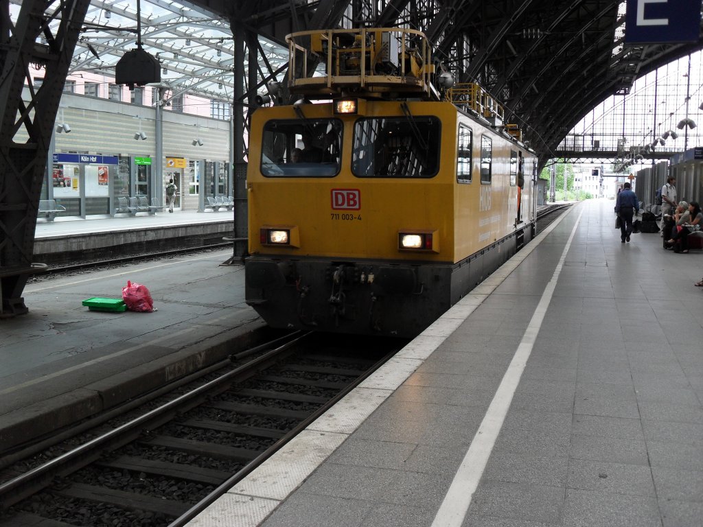 HIOB Br 711 im K�lner Hbf am 25.7.10
