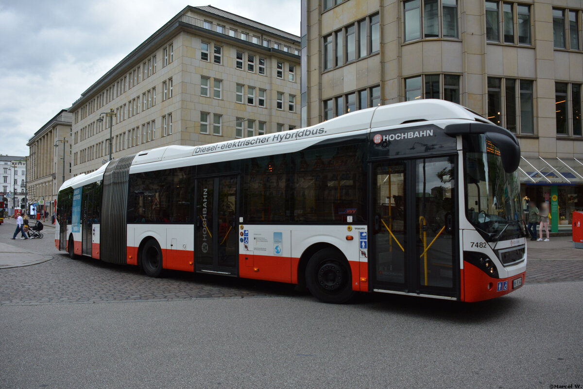 08.06.2019 | Hamburg | Hochbahn | HH-YB 1482 | Volvo 7900 | 