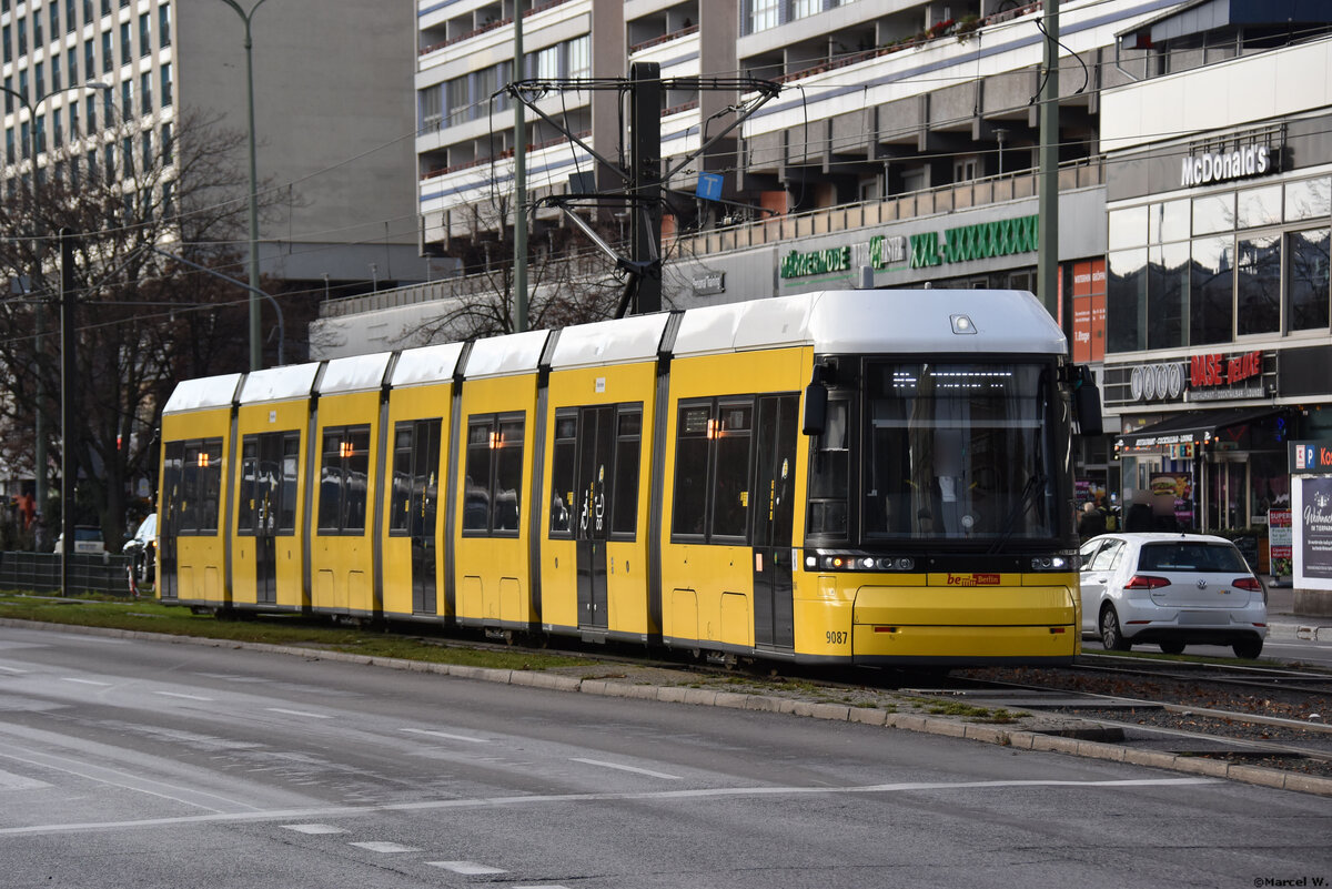 21.12.2019 | Berlin - Alexanderplatz | BVG | Bombardier Flexity  9087  |