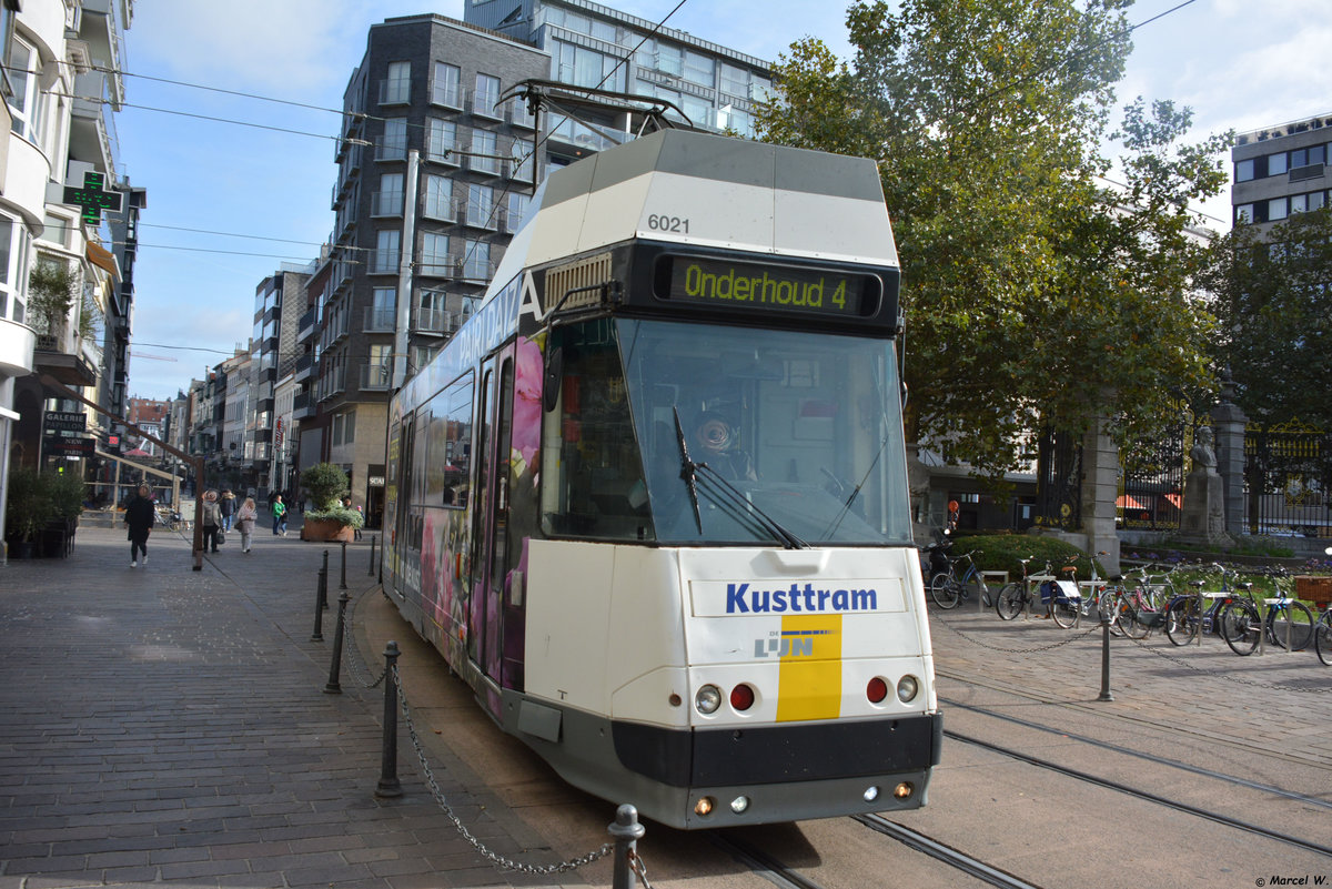 23.10.2018 / Belgien - Oostende / De Kusttram (De Lijn) / 6021.