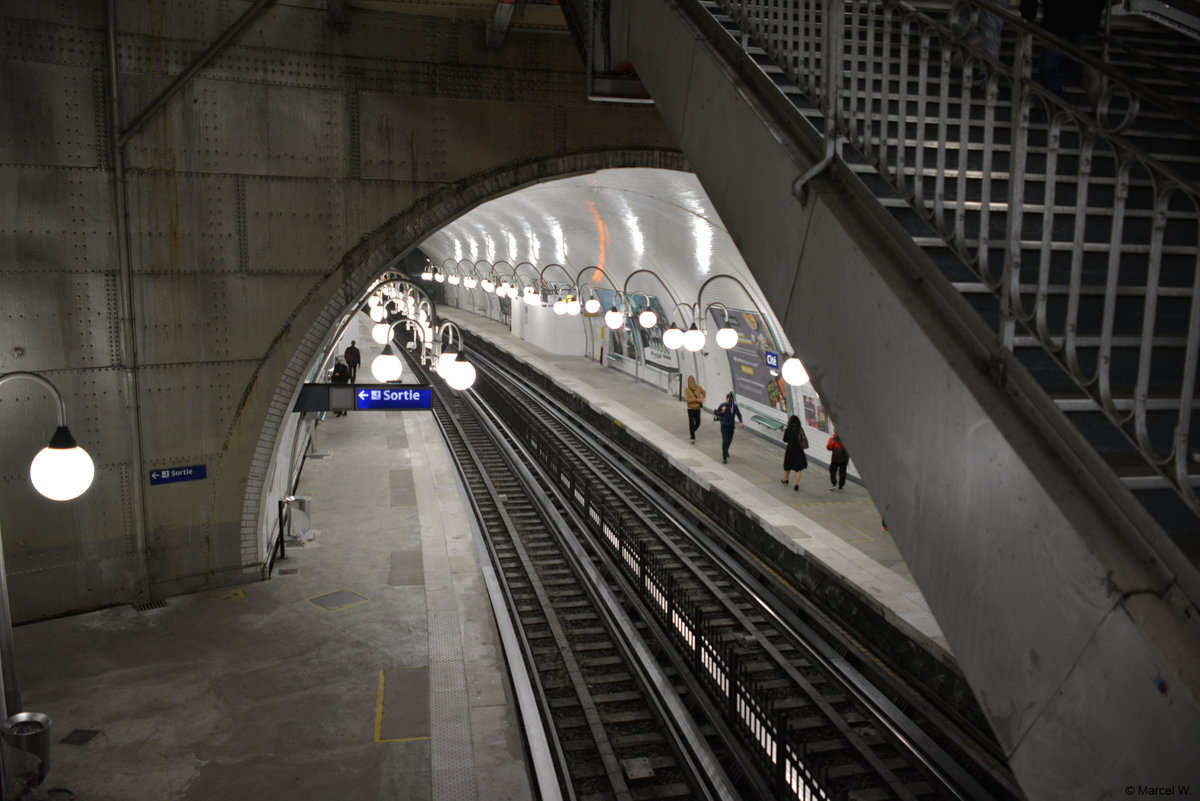 26.10.2018 / Frankreich - Paris / U-Bahnhof - Cité.