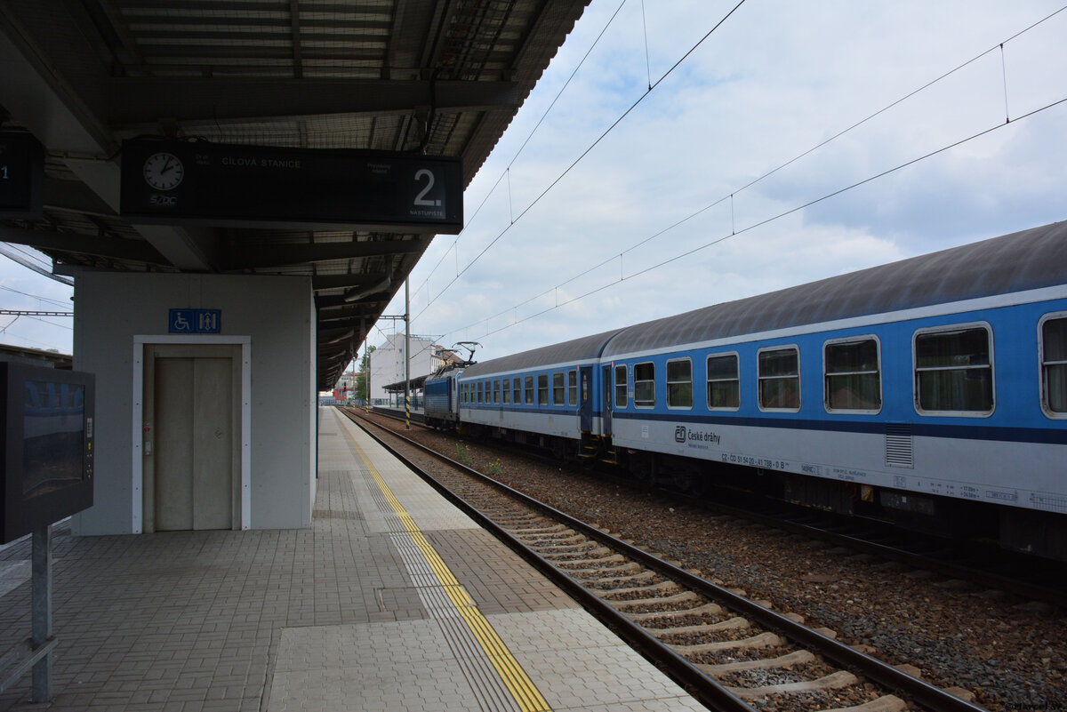 27.04.2019 | Cz - Prag | Bahnhof Praha-Holešovice | Personenwagen CD |