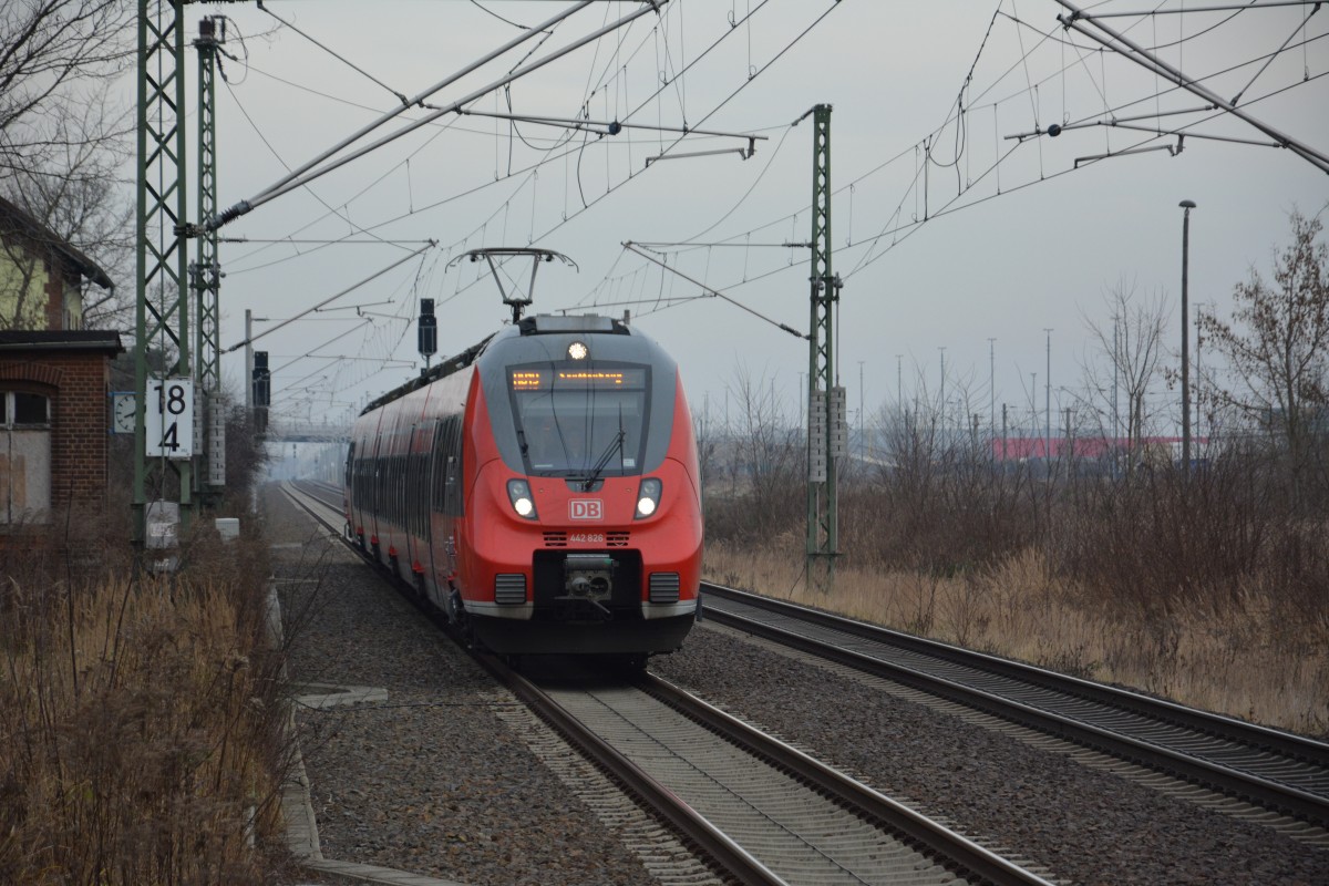 442 826 als RB 19 nach Senftenberg. Aufgenommen am 18.12.2013 bei der Durchfahrt Großbeeren.
